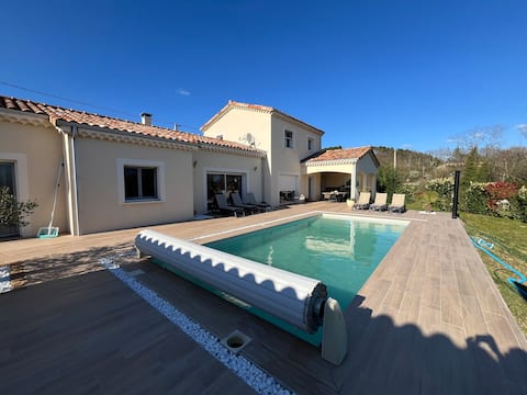 2 Ardèche Villas with pool 14/16 pers