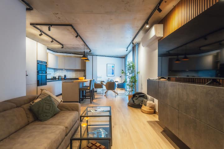 Top-Rated Comfort Stay by SF Homes