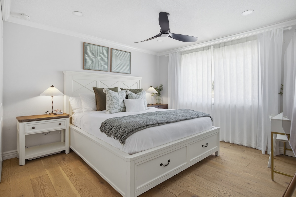 The second master bedroom.