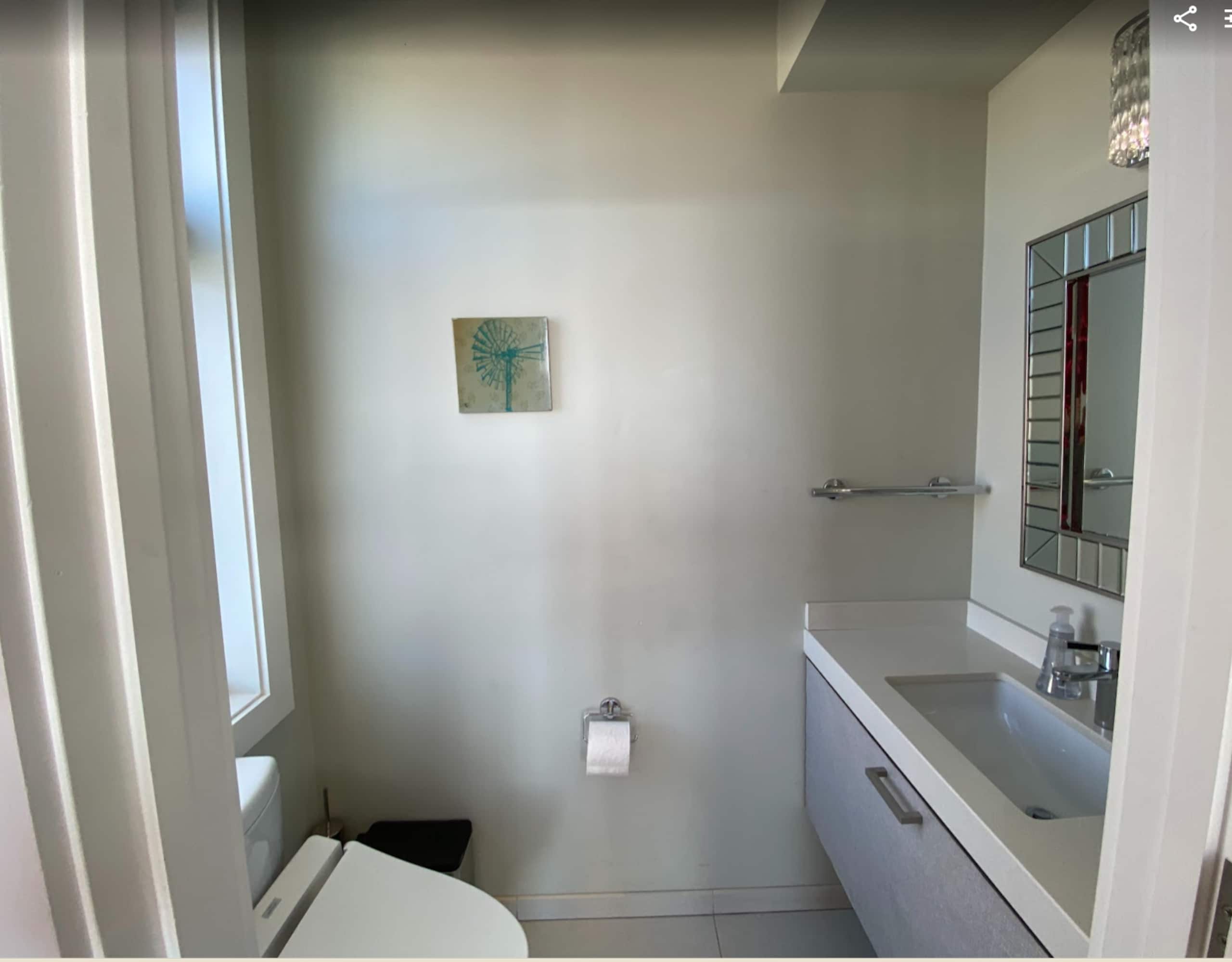 Condo in San Francisco · ★5.0 · 4 bedrooms · 4 beds · 3.5 baths - Image 31