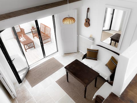 Successful Airbnb property: Ar Bod, mini house close to the ocean in Penmarch