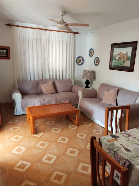 Top Airbnb: Townhouse in Benicassim en Benicàssim / Benicasim