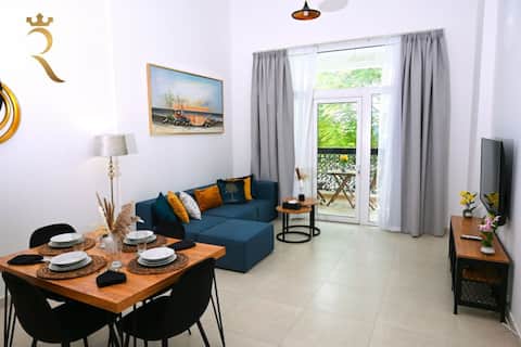Yas Island 1BR Apartment | Balcony