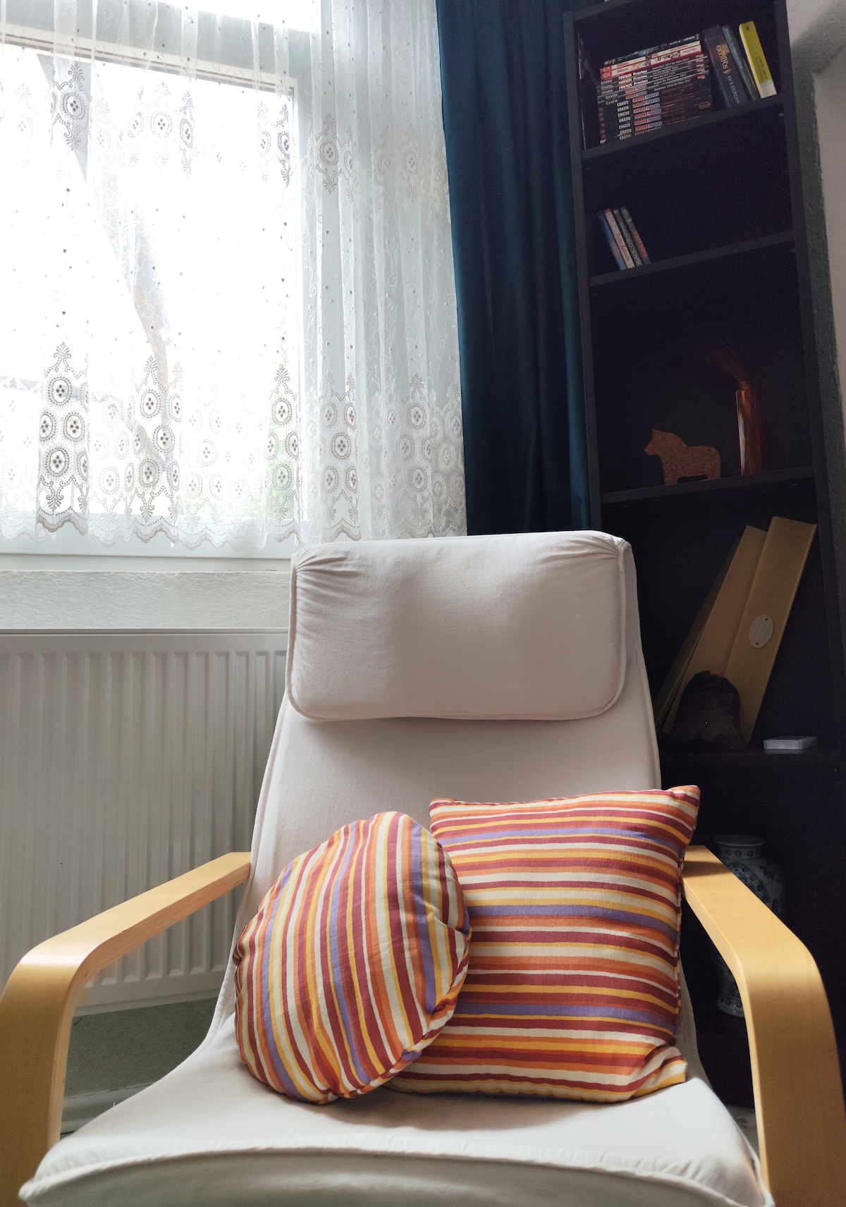 Popular Airbnb listing: 65qm Appartement-Innenhof - Netflix-Gameroom-WLAN in Linden Mitte
