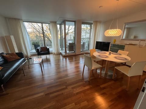 Successful Airbnb property: Stylish apartment on the courtyard garden in Düsseldorf