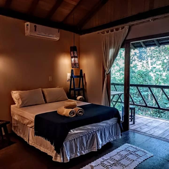 Schlafzimmer 1
