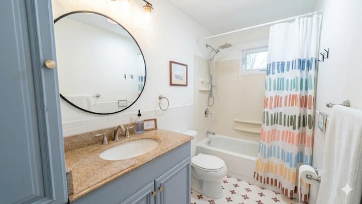 Bathroom on the 2nd floor