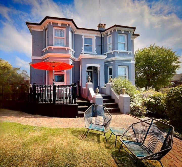Family Friendly House - Garden/hottub/pets/parking - Hastings