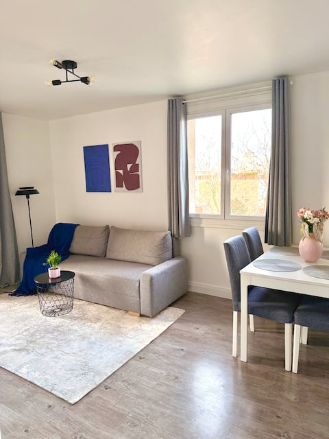 Ideal vacation apartment with on-site parking