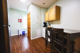Larkinville 2 Bed Apartment, Unit 4, photo 10 of 34