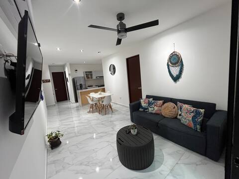Popular Airbnb listing: Cute modern & chic apartment in Cancun +bbq +pool in Supermanzana 341