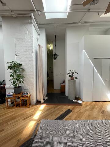 Soho 3-floor loft w/ work studio gallery image 3