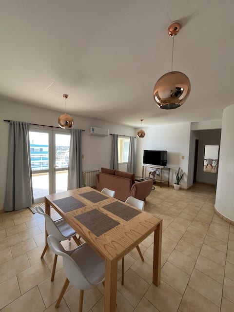 Top Airbnb: Beautiful apartment with a garage, unbeatable area! en Departamento Capital