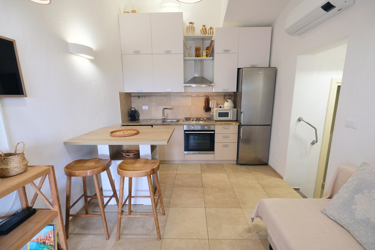 Proprietà Airbnb di successo: House with sea view, private garden, 100 m from the beach a Budoni
