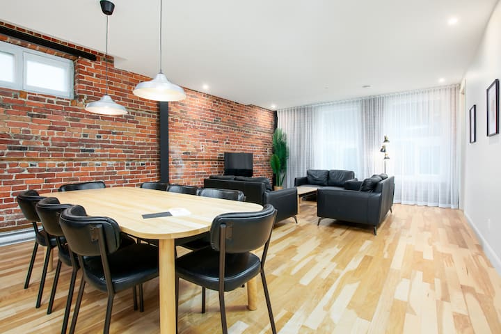 Les Lofts de la Barricade managed Airbnb listing 3