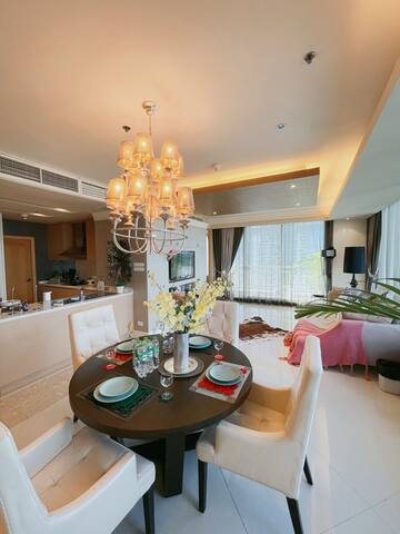 曼谷3b4b核心商圈/BTS/像素大厦/四面佛/siam商圈/全景玻璃/超大平层/景观阳台/可吸烟 gallery image 5