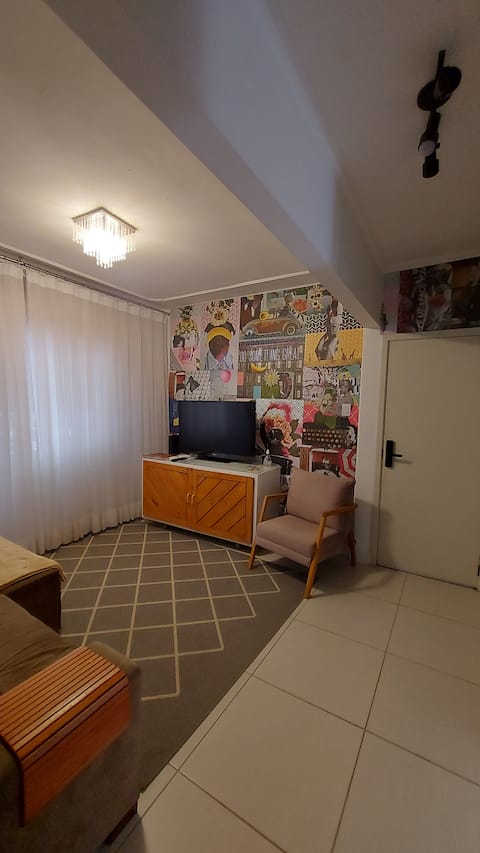 Top Airbnb: Apartment in the best part of Bom Fim! em Bom Fim