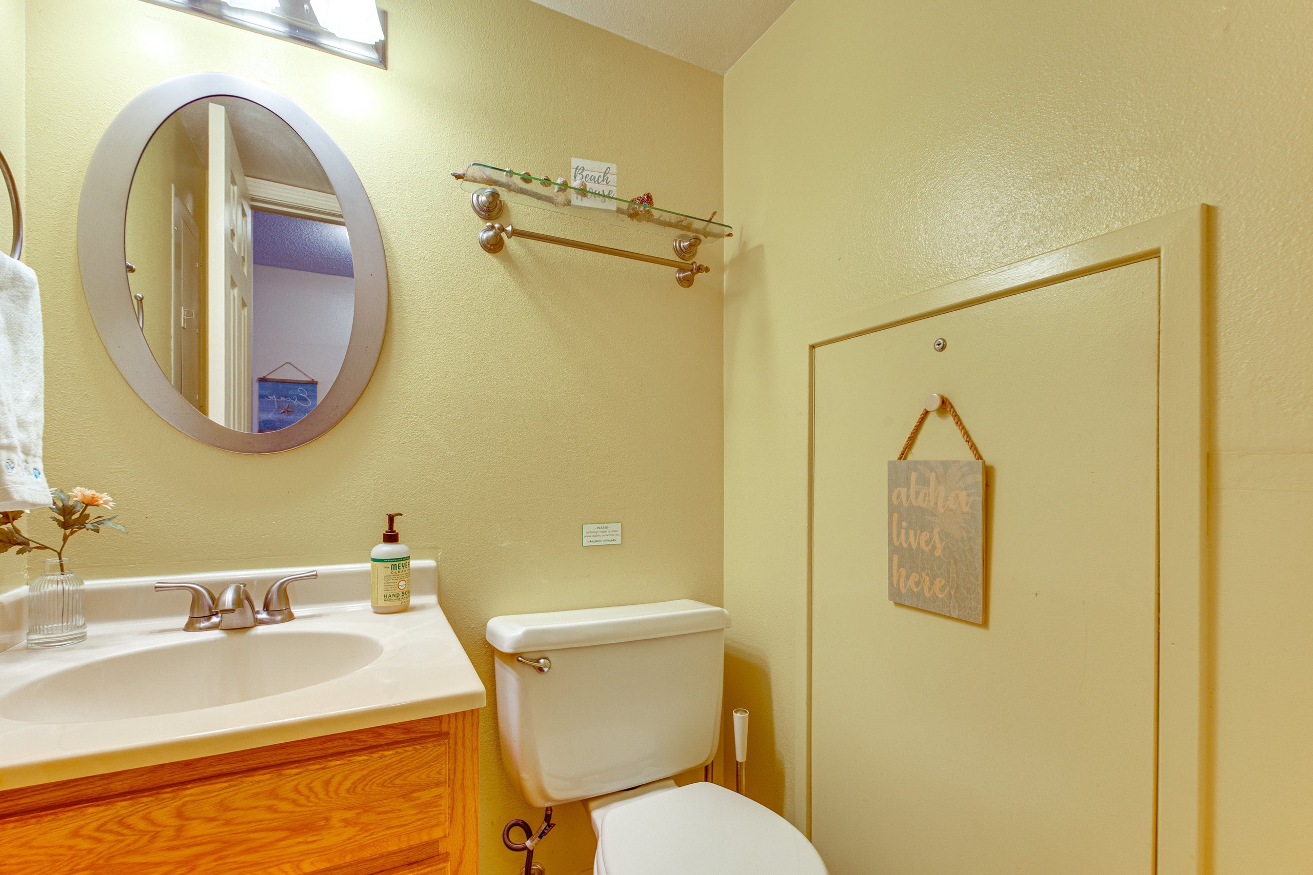 Townhouse in Lihue · ★4.74 · 2 bedrooms · 3 beds · 1.5 private baths - Image 14