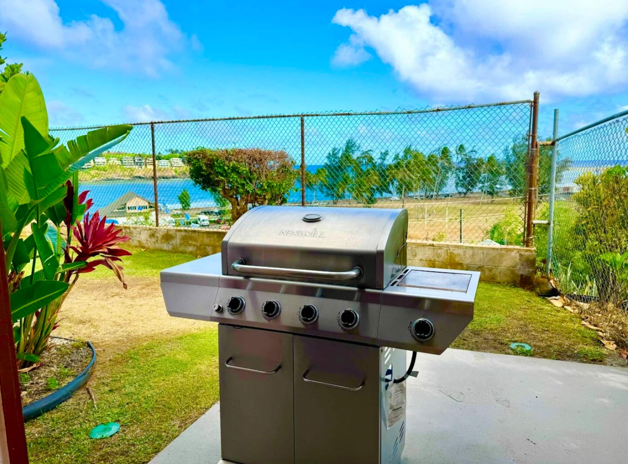 Townhouse in Lihue · ★4.74 · 2 bedrooms · 3 beds · 1.5 private baths - Image 24