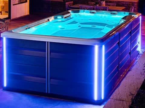 Last MinSpa Pool, Hot tub, Sauna, Birthday, Hen Do