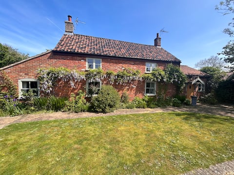 Easter Norfolk Large Group Family own pool sauna