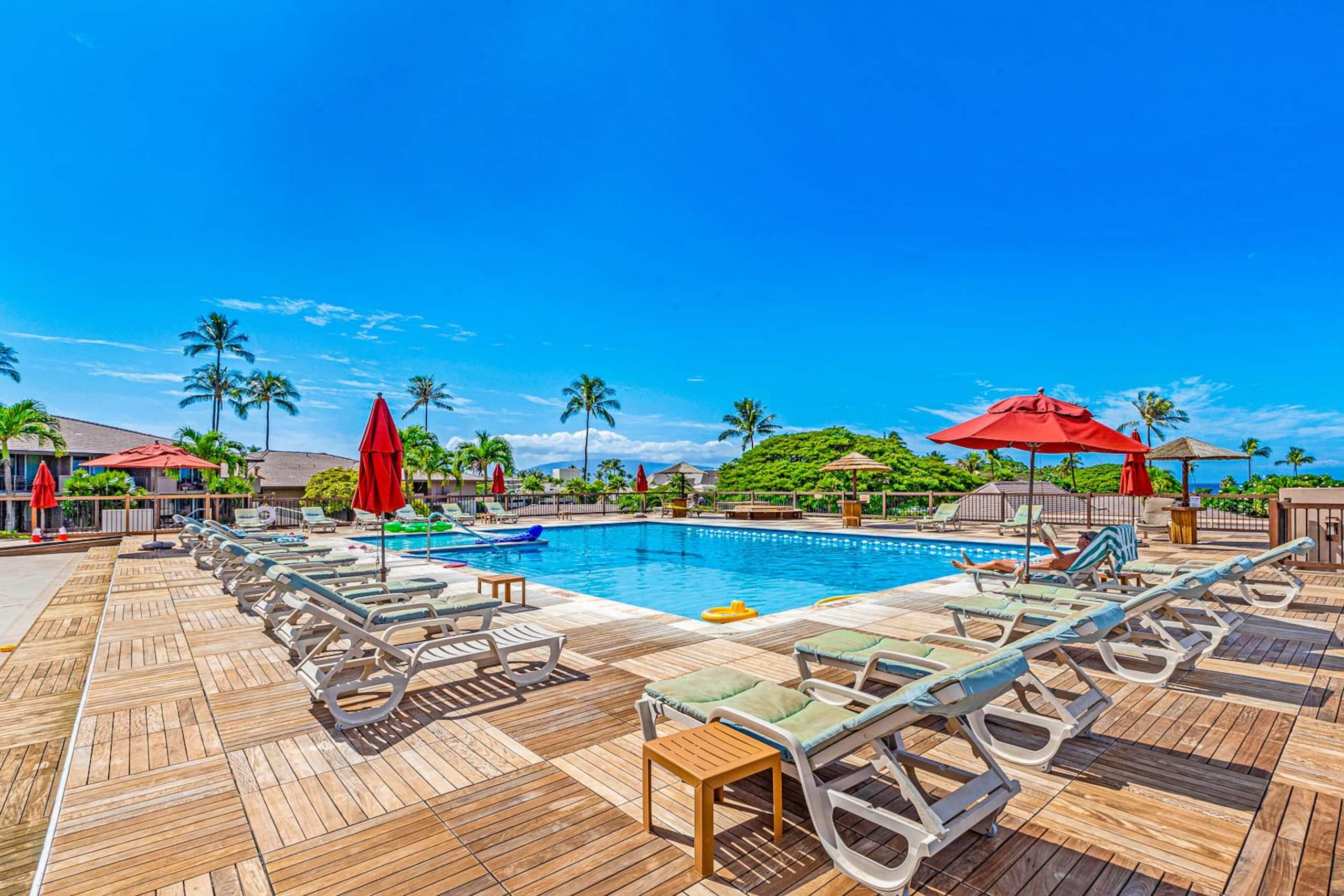 Condo in Lahaina · ★5.0 · 1 bedroom · 2 beds · 2 baths - Image 43