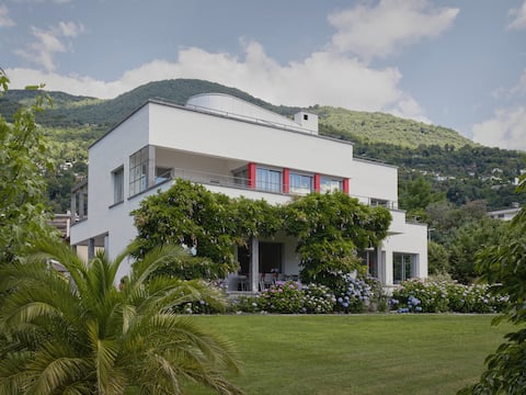 Casa Navegna - Bauhaus on Lake Maggiore
