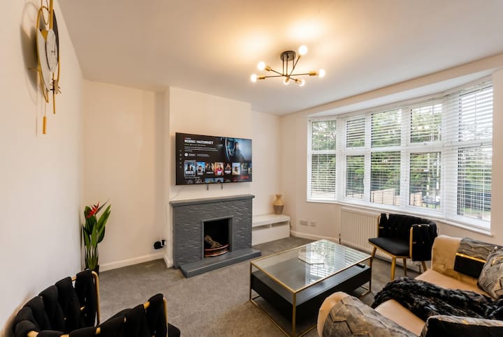 Bright Family Home With Free Parking - Oxford