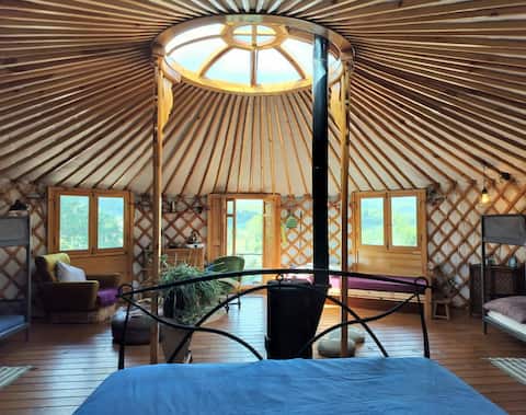 'El Mirador' Yurt in the middle of nature