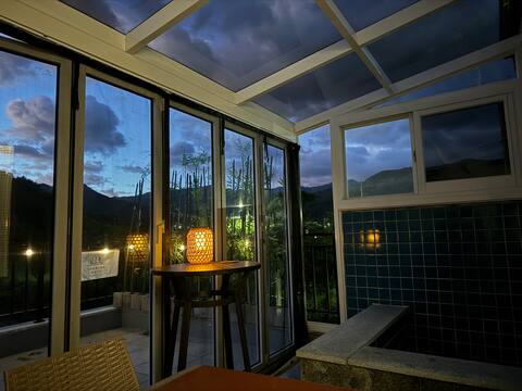 Harang Naye (private open-air bath, beam projector, valley sound ASMR, terrace, family trip)