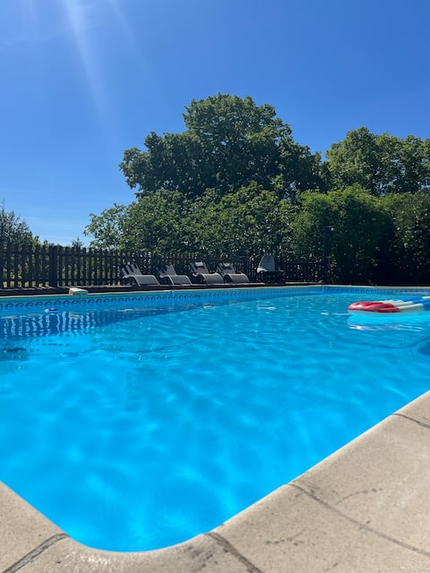 Tranquil cottage &pool near Aubeterre little haven
