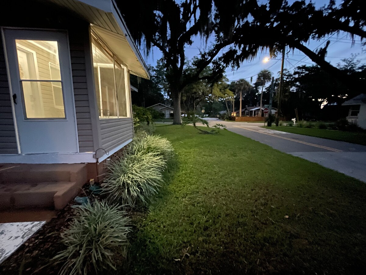 Charming Intracoastal Tiny House