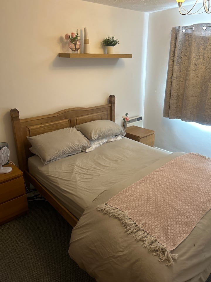 საძინებელი 1