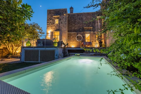 Secret Garden Villa