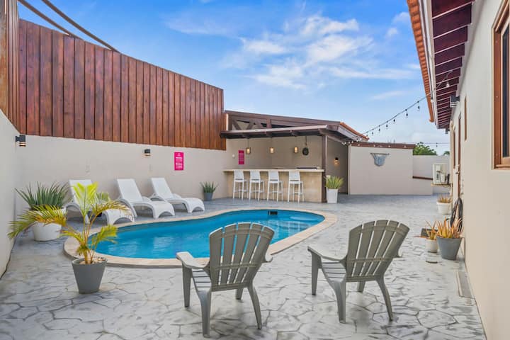 Felicidad: Stunning 3br Retreat With Private Pool - Aruba