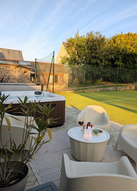 Peaceful cottage with Jacuzzi: La Chouette Normande