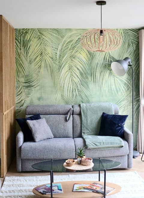 Annonce Airbnb populaire: Canal des Ducs: Cozy, Parking + A/C, Culinary District à Faubourg Raines
