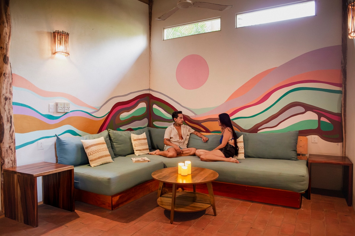 Private Pool Retreat with Starlink – Photo 2