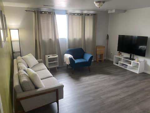 Centrally Located Guest Suite - No Cleaning Fee