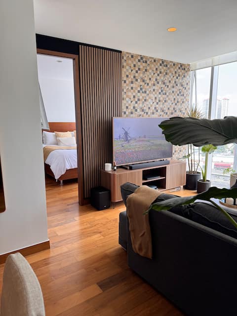 Top performing Airbnb: Depa AvSantaFe yParqueLaMexicana in Cuajimalpa De Morelos