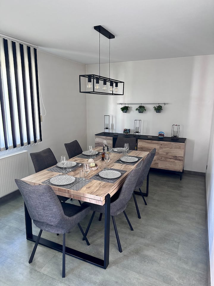 Beautiful bright 85m2 apartment with balcony