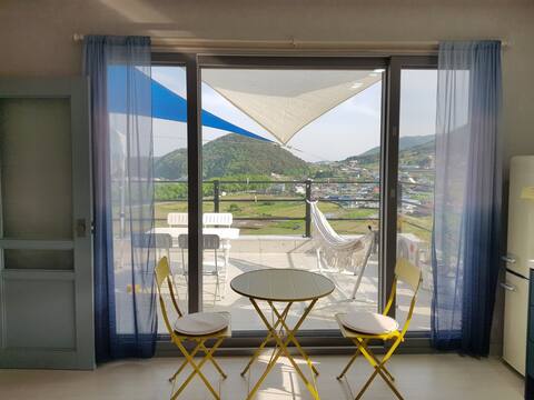Villa. BadaSori(Only use 2nd floor in the cottage)
