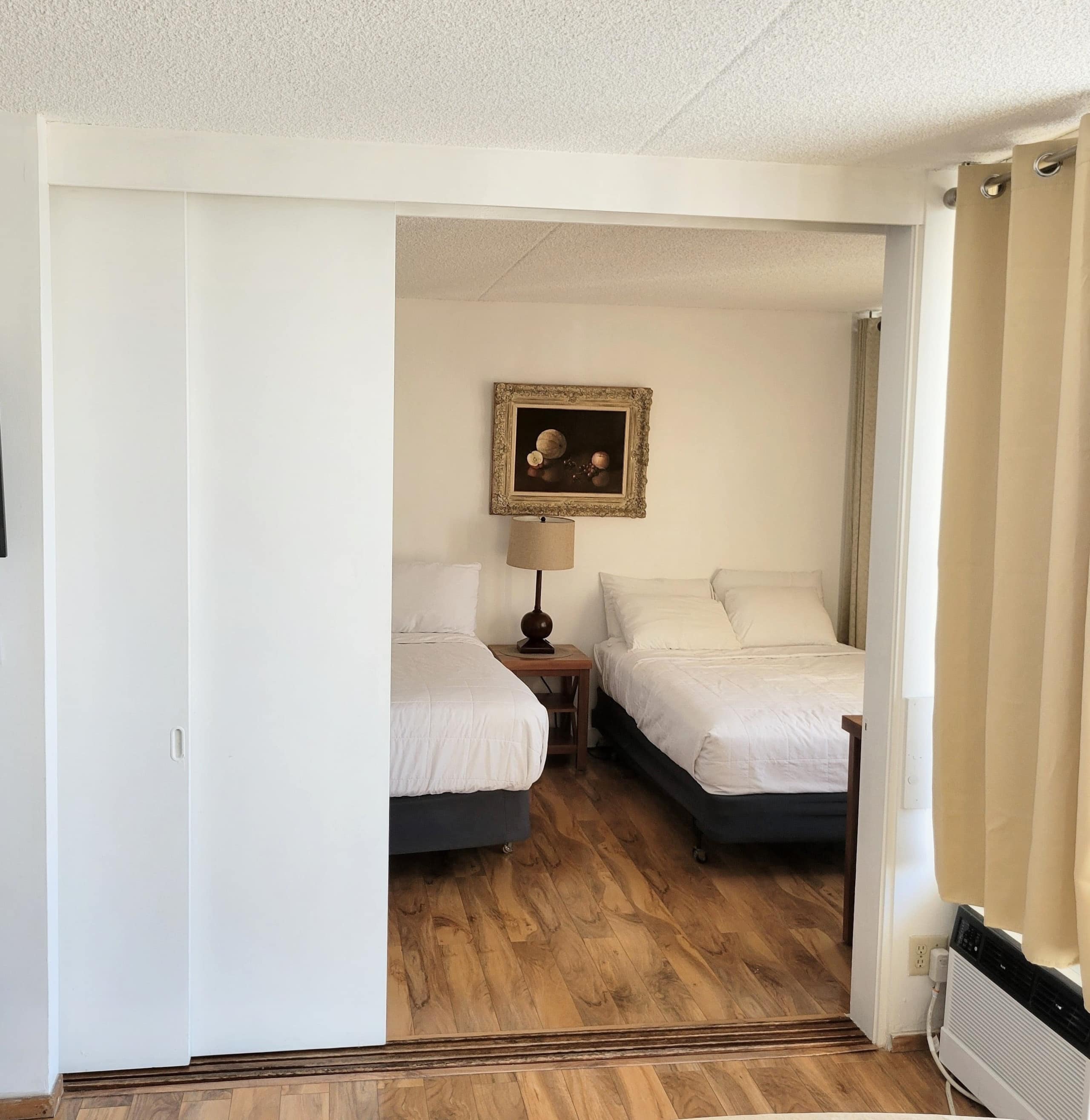 Condo in Honolulu · ★4.72 · 1 bedroom · 3 beds · 1 private bath - Image 19