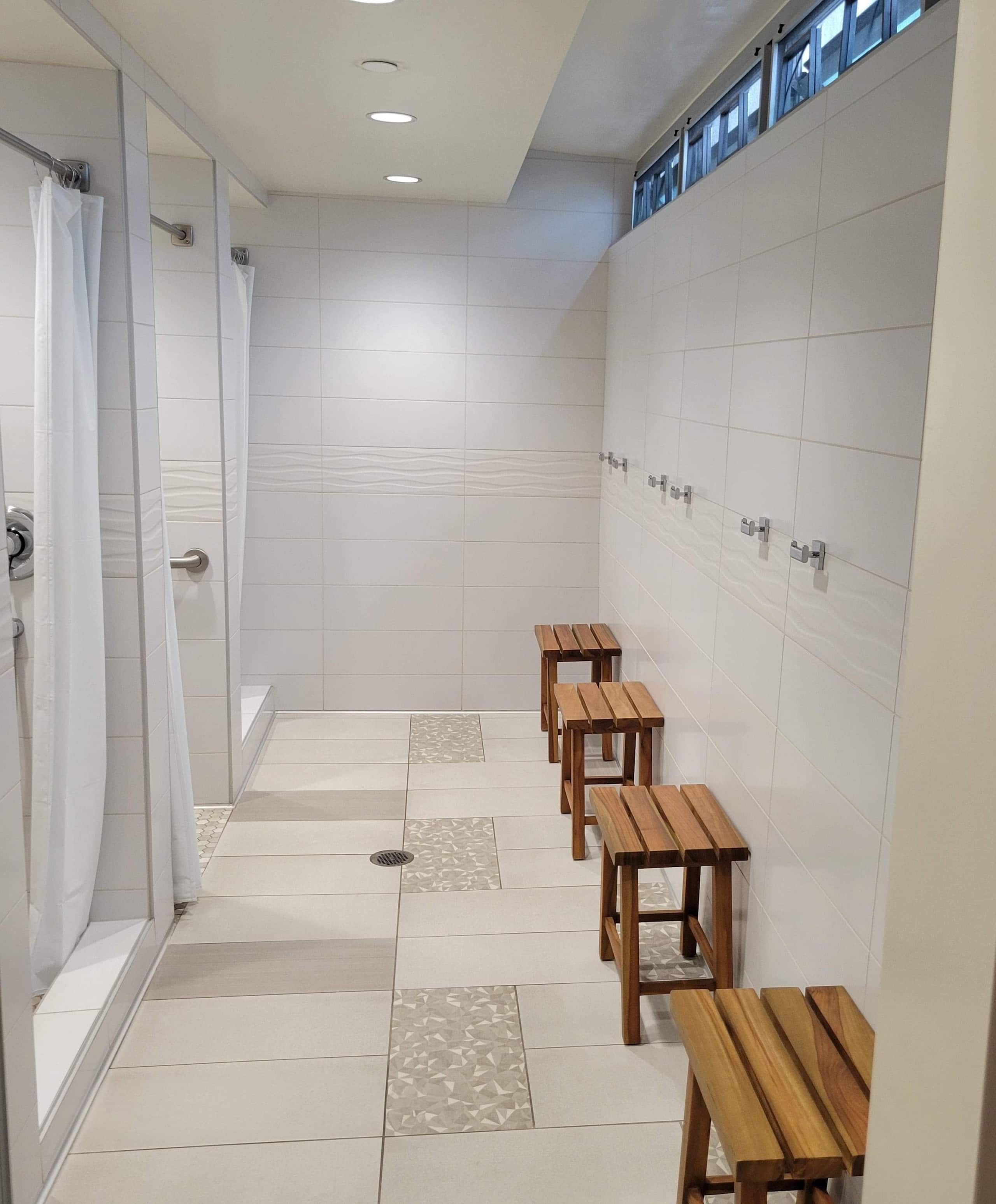 Condo in Honolulu · ★4.72 · 1 bedroom · 3 beds · 1 private bath - Image 14