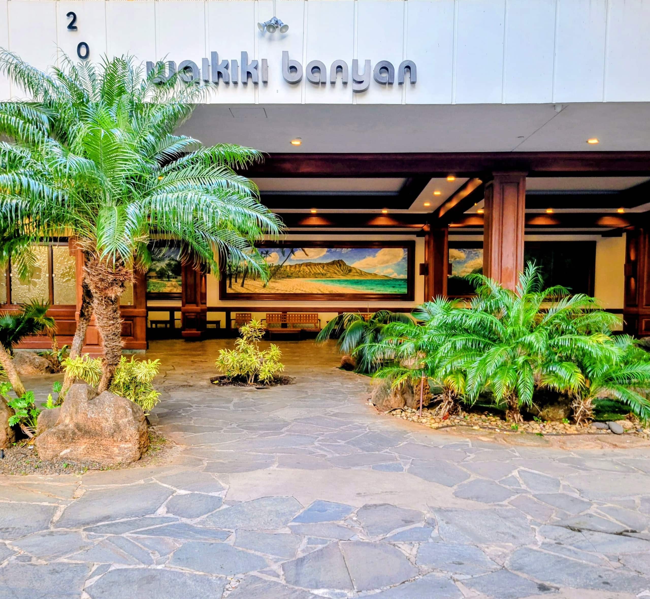 Condo in Honolulu · ★4.72 · 1 bedroom · 3 beds · 1 private bath - Image 8