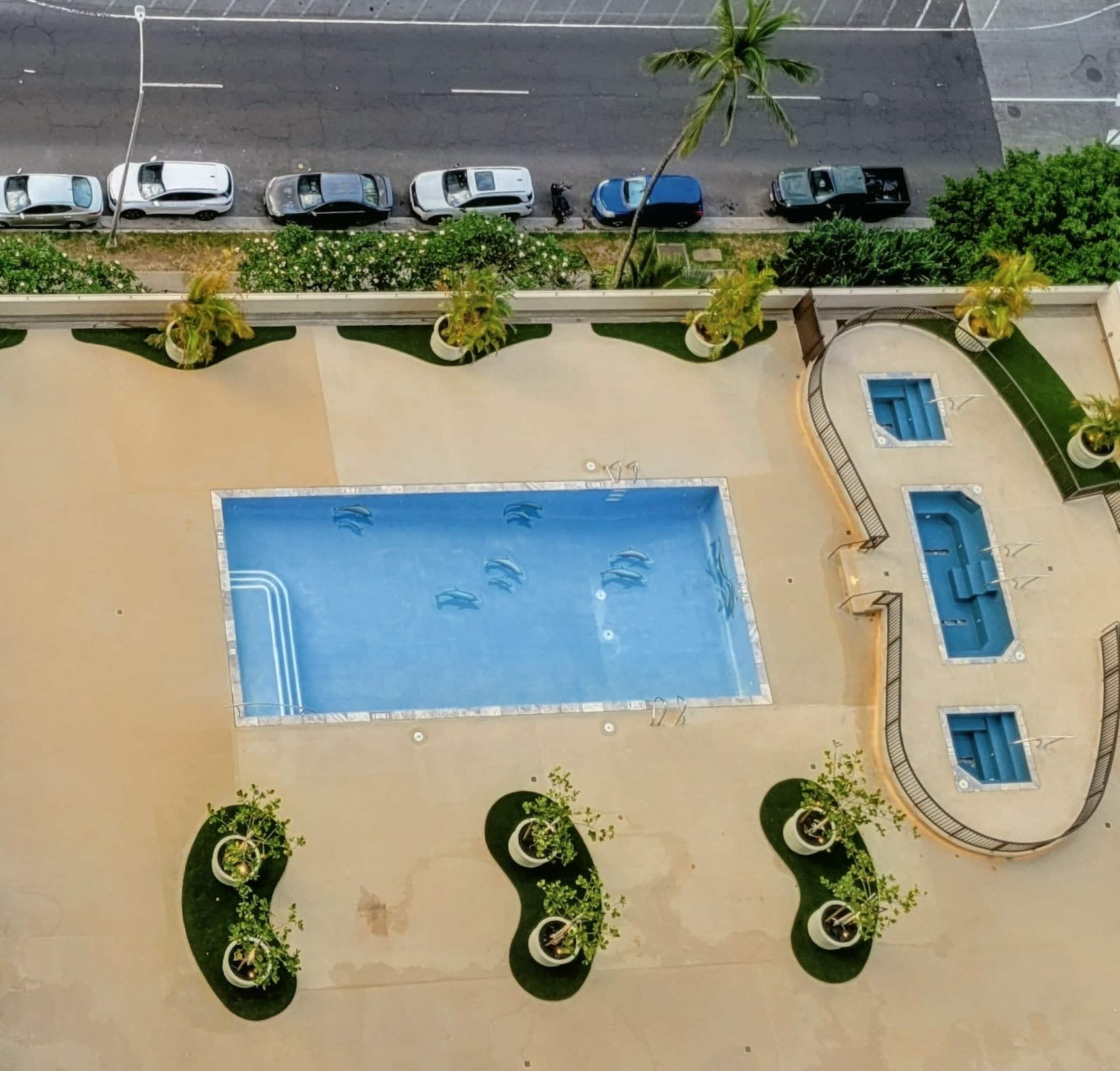 Condo in Honolulu · ★4.72 · 1 bedroom · 3 beds · 1 private bath - Image 18