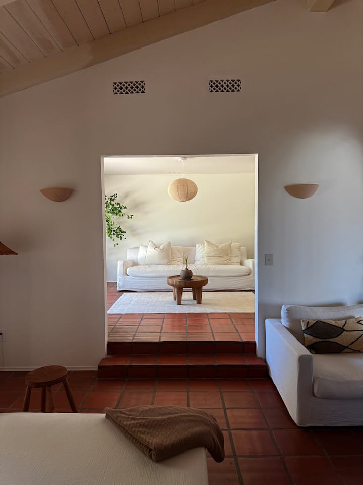 The Macadamia Orchard. Pool, hot tub, barrel sauna - Houses for