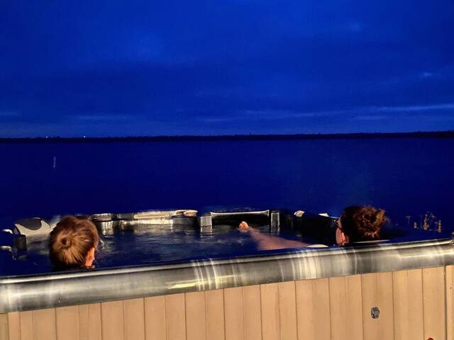 Beautiful Lake George Retreat gallery image 2