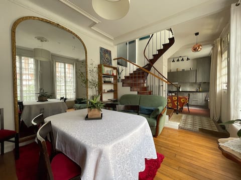 Top Airbnb: Two-Bedroom Home – Terrace – Quiet – Metro – Floral Park à Vincennes