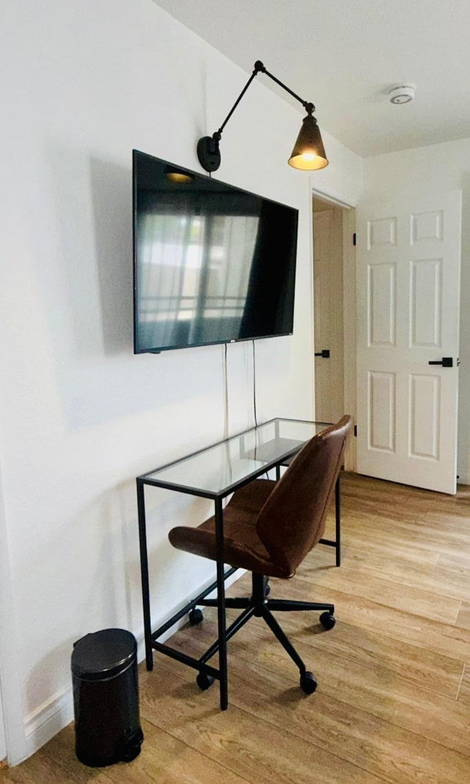 Modern LV Oasis